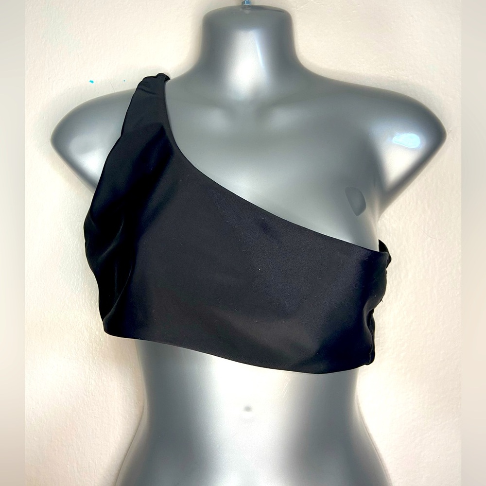 One shoulder bikini top. Zaful. Size Medium. Black.